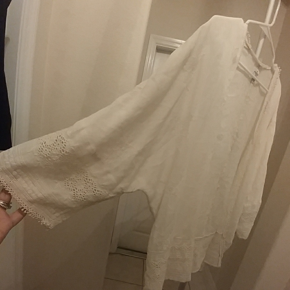 ❄SALE❄American Eagle Outfitters eyelet kimono - Picture 3 of 7